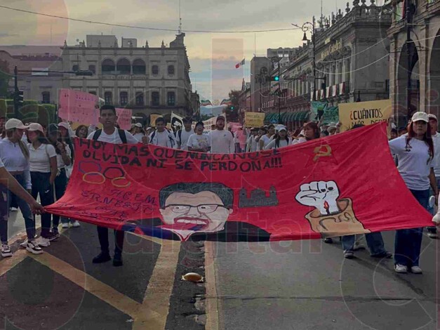 ¡2 de octubre no se olvida! Estudiantes marchan en Morelia