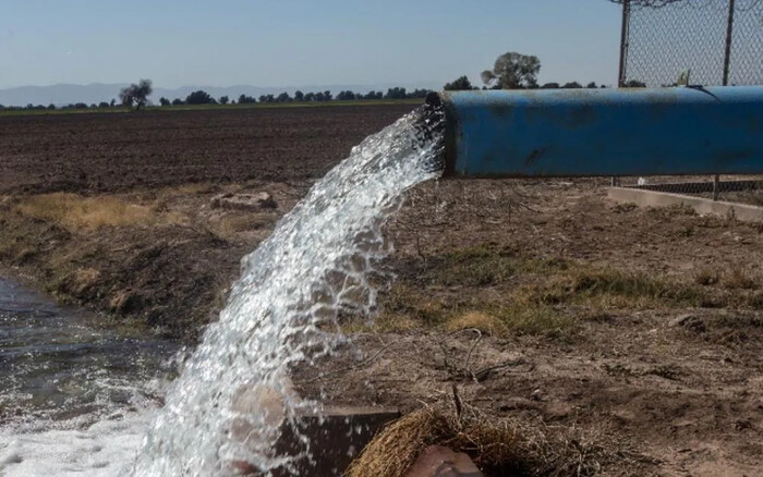 70% del agua es para agricultura, y de esa, 70% se desperdicia