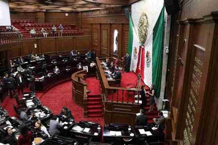 75 Legislatura de Michoacán dejará 60 basificados en el Congreso Local