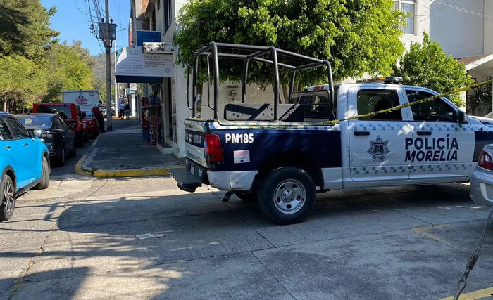 A plena luz del día, ataque armado en la Colonia Camelinas de Morelia deja un muerto y un herido de gravedad