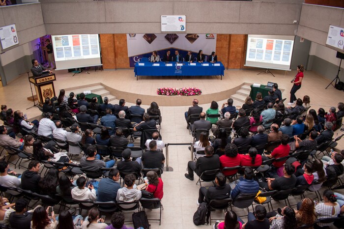 Aborda UMSNH tendencias y desafíos en los campos económico-administrativos