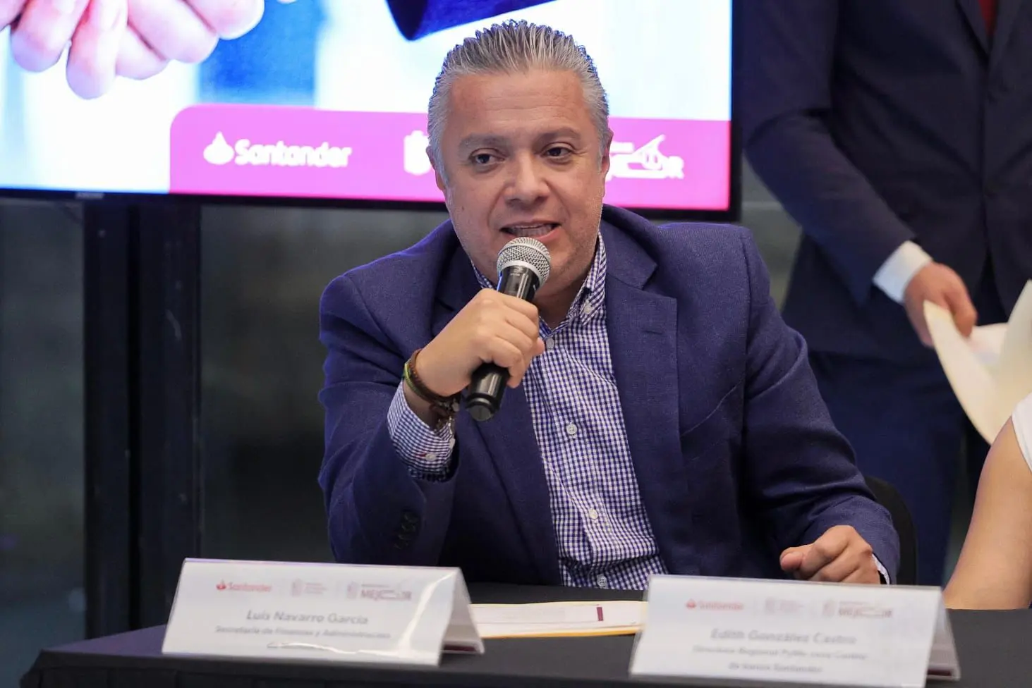 Abril, último mes para pagar refrendo vehicular sin multas ni recargos: Luis Navarro