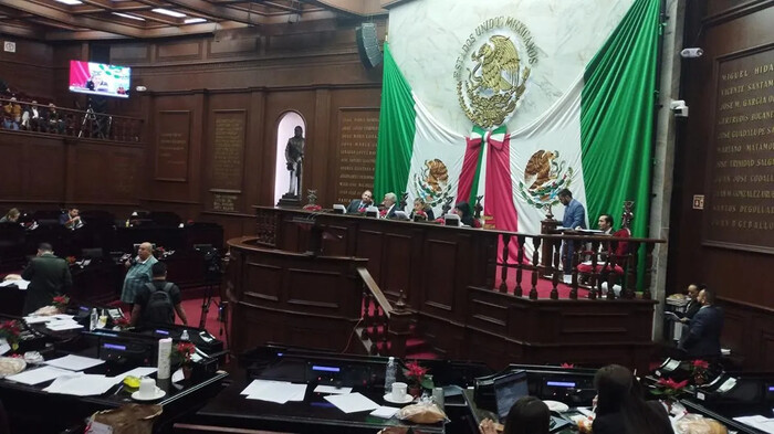 Absorbe deuda pública de Michoacán 42% de ingresos libres