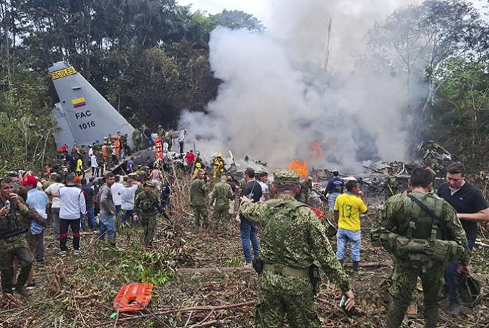 Accidente de avión militar colombiano deja 66 muertos, 57 heridos y cuatro desaparecidos
