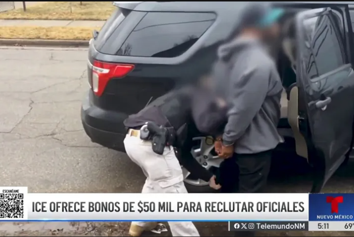 Activistas reclaman a Telemundo y Univision que cesen de emitir publicidad del ICE en EUA