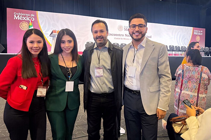 Acude Yohana Mendoza al encuentro nacional municipal con la presidenta Claudia Sheinbaum en Palacio Nacional