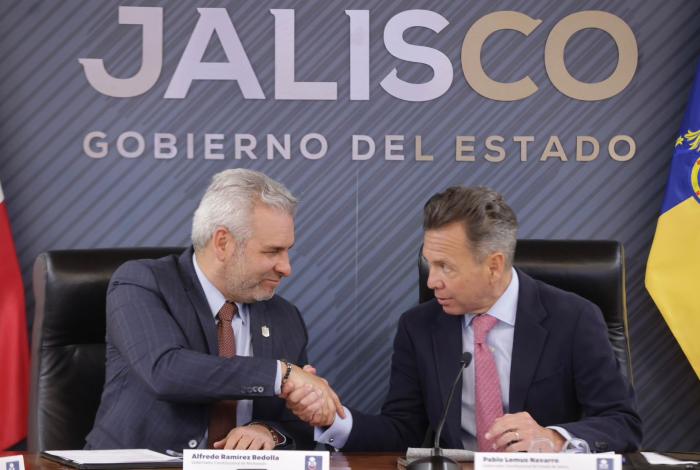 Acuerdan Michoacán y Jalisco reforzar la seguridad en municipios limítrofes