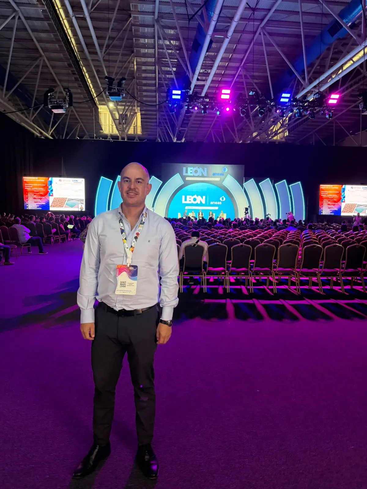 Adolfo Torres fortalece la modernización del Ooapas en la Convención Aneas 2025