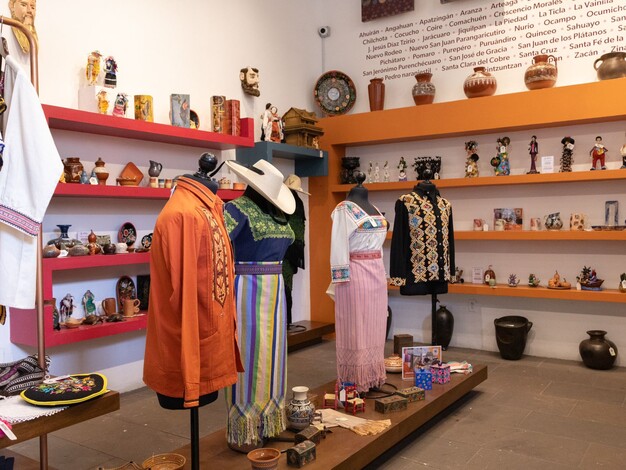 Adquiere la ropa y accesorios para estas fiestas patrias en la Casa de las Artesanías