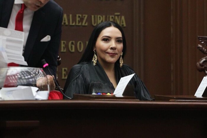 Adriana Campos asume como diputada local con firmeza y compromiso