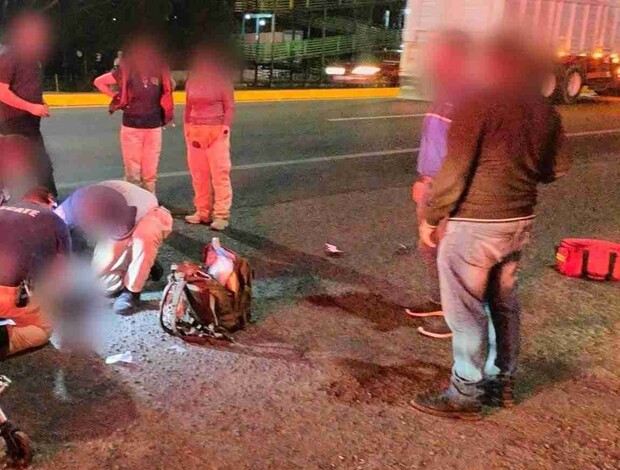 Adulto mayor gravemente lesionado tras ser atropellado por una combi en Morelia