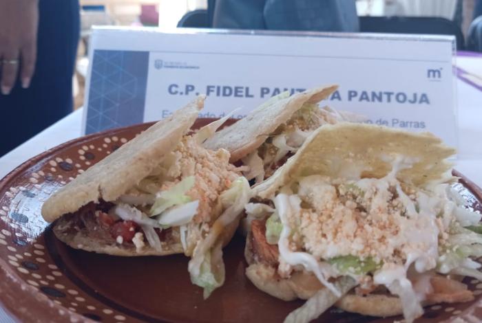 Agosto de moles y gorditas, en Morelia
