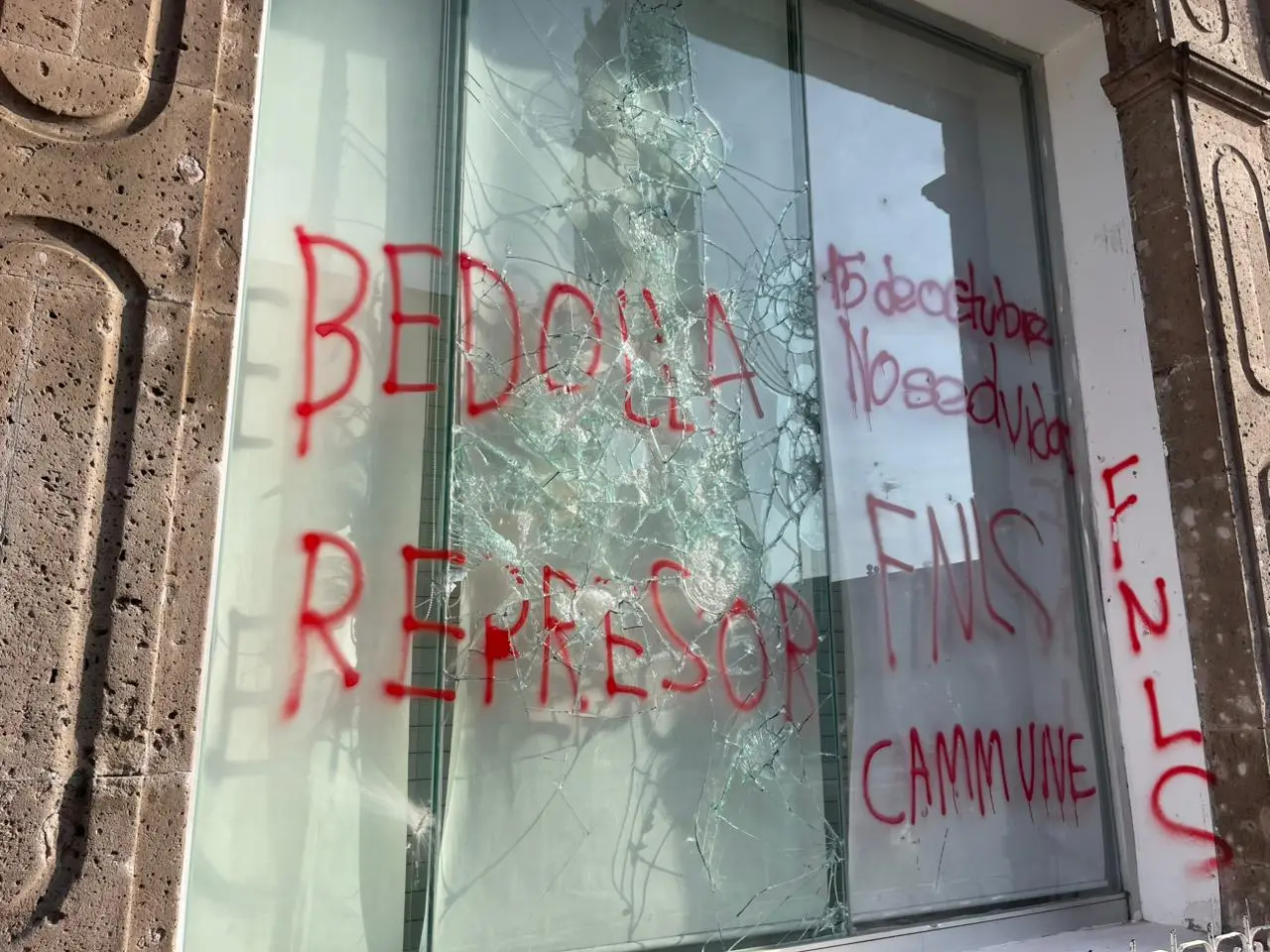 Al menos tres inmuebles del primer cuadro de la ciudad presentan severas afectaciones