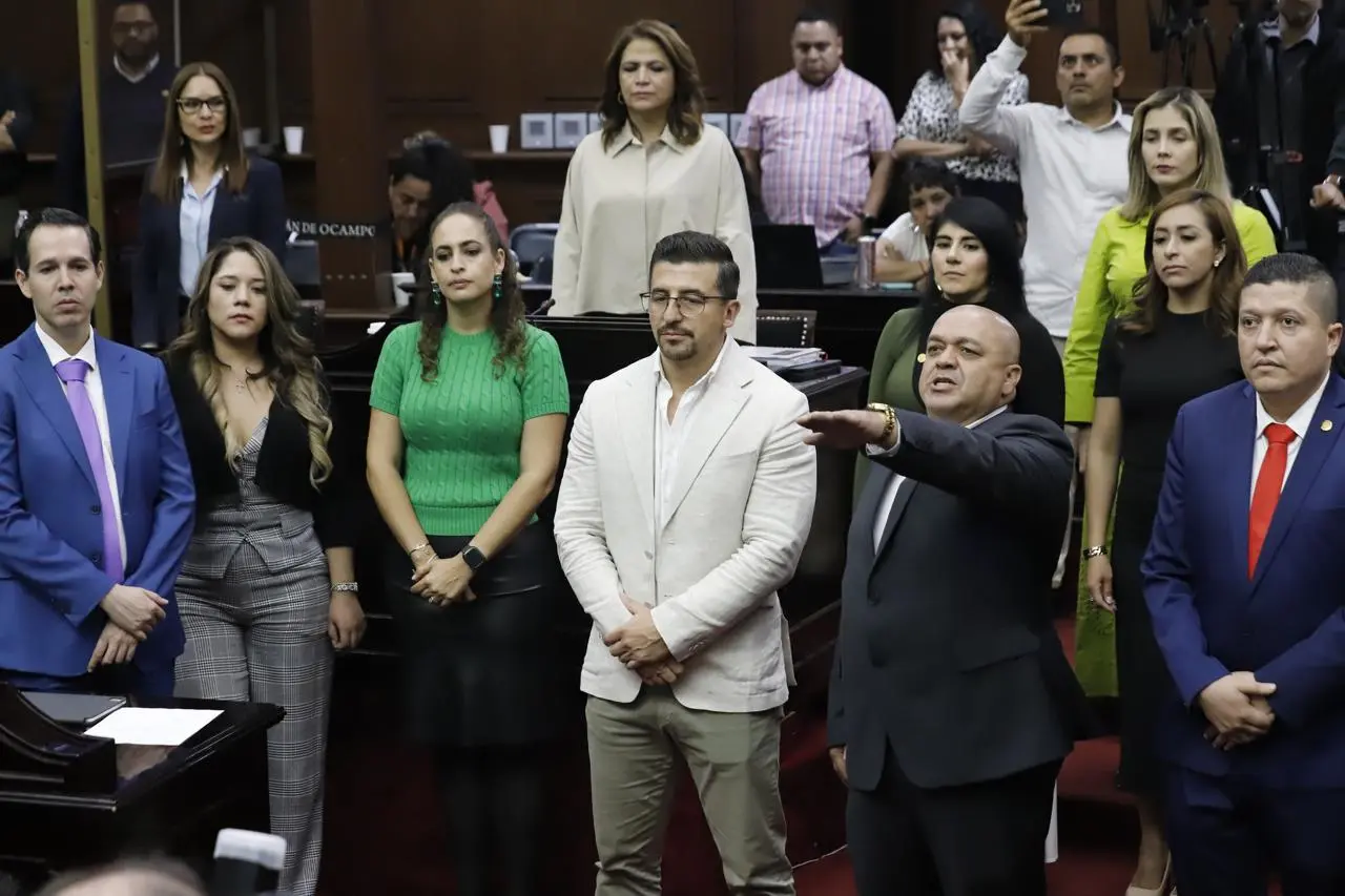 Alejandro Fuerte García asume como presidente municipal sustituto en Tacámbaro