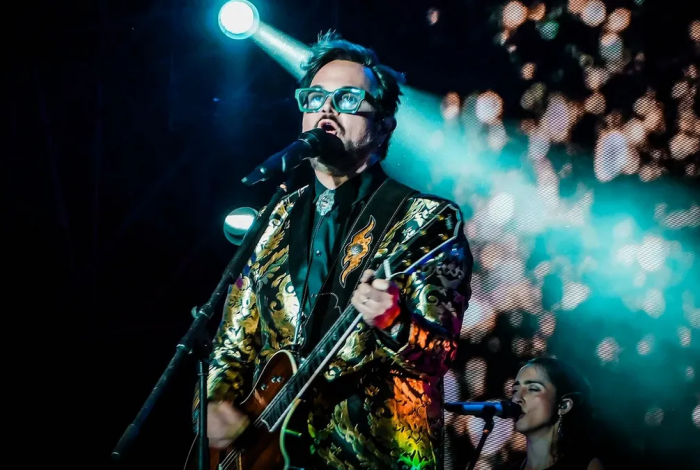 Aleks Syntek y la cosificación femenina en la música