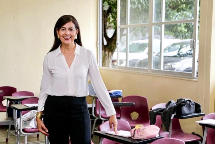 Alfabetización es prioridad: Gaby Molina coincide con la Presidenta