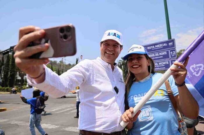 Alfonso Martínez acompaña a brigadas en calles y avenidas de Morelia