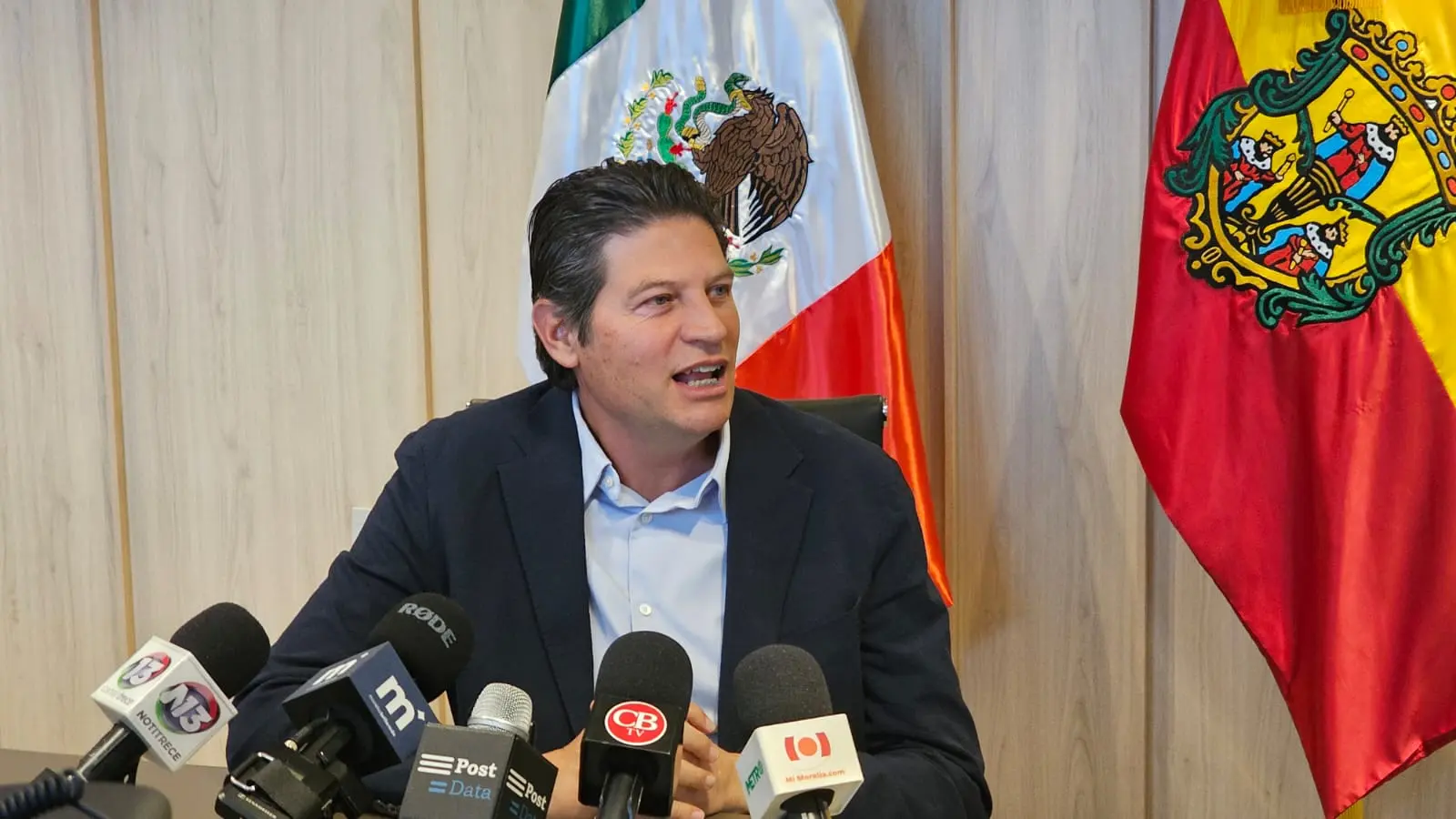 Alfonso Martínez no descarta gubernatura, pero se compromete a terminar su mandato