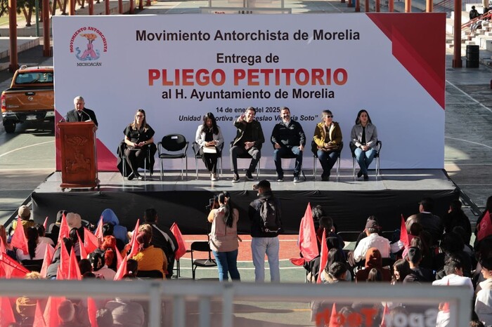 Alfonso Martínez refrenda su apoyo a Antorcha Campesina