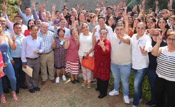 Alfonso Martínez va por más techumbres y programas escolares