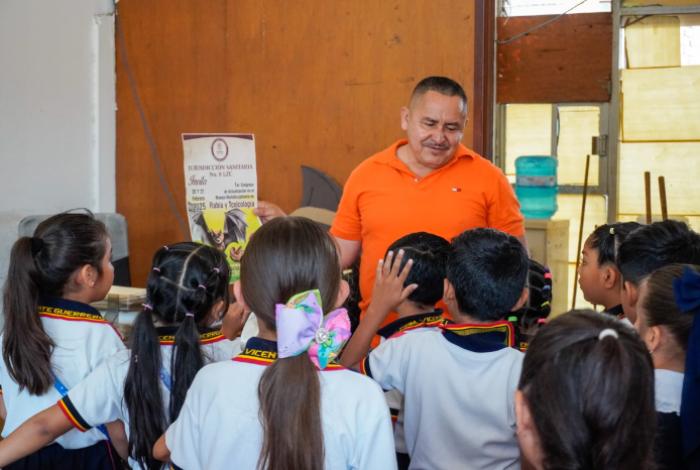 Alumnos de la Primaria “Vicente Guerrero” Visitan la Presidencia Municipal de Lázaro Cárdenas