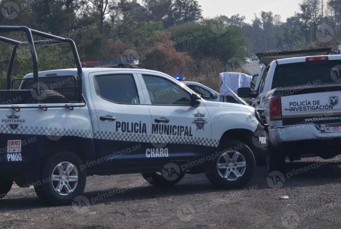 Amanece Charo con dos c4dáv3res en la carretera