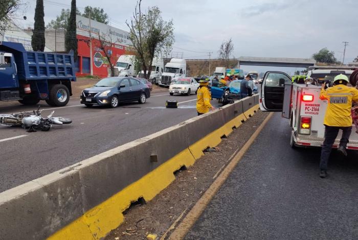 Amanece Morelia con mortal choque entre auto y motocicleta