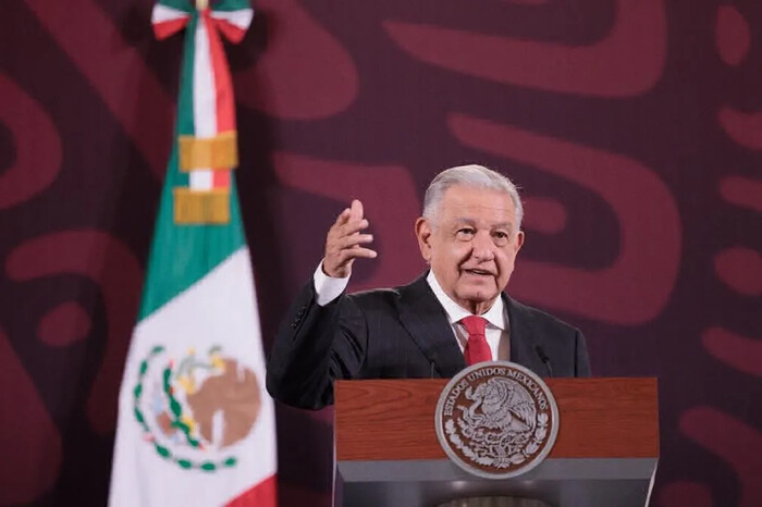 AMLO denuncia Ley SB4 en Texas por violar derechos humanos