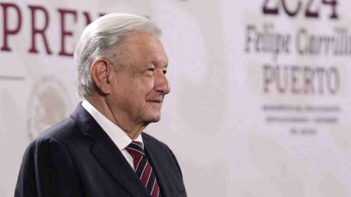 AMLO niega divorcio con Beatriz Gutiérrez