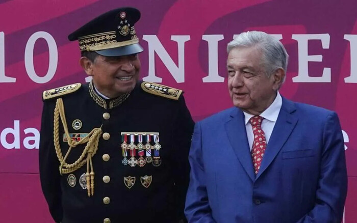 AMLO respalda sus nombramientos en Sedena y Semar