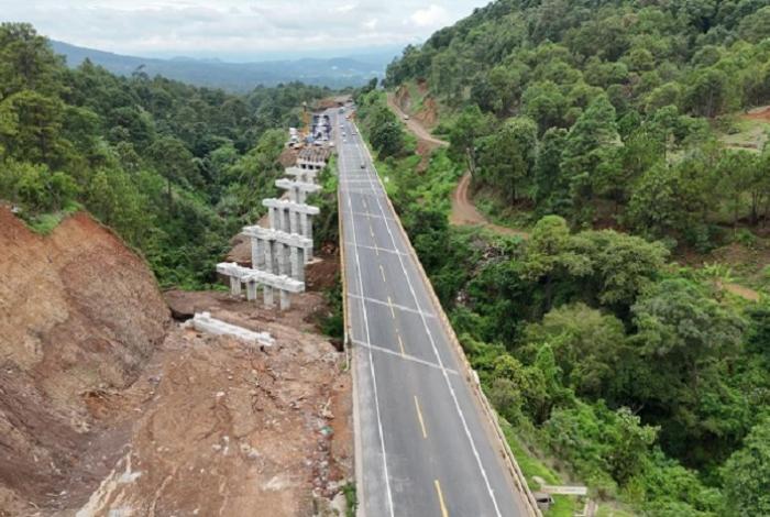 Ampliación a 4 carriles de la autopista Pátzcuaro-Uruapan va al 91%; esperan concluir el 30 de septiembre