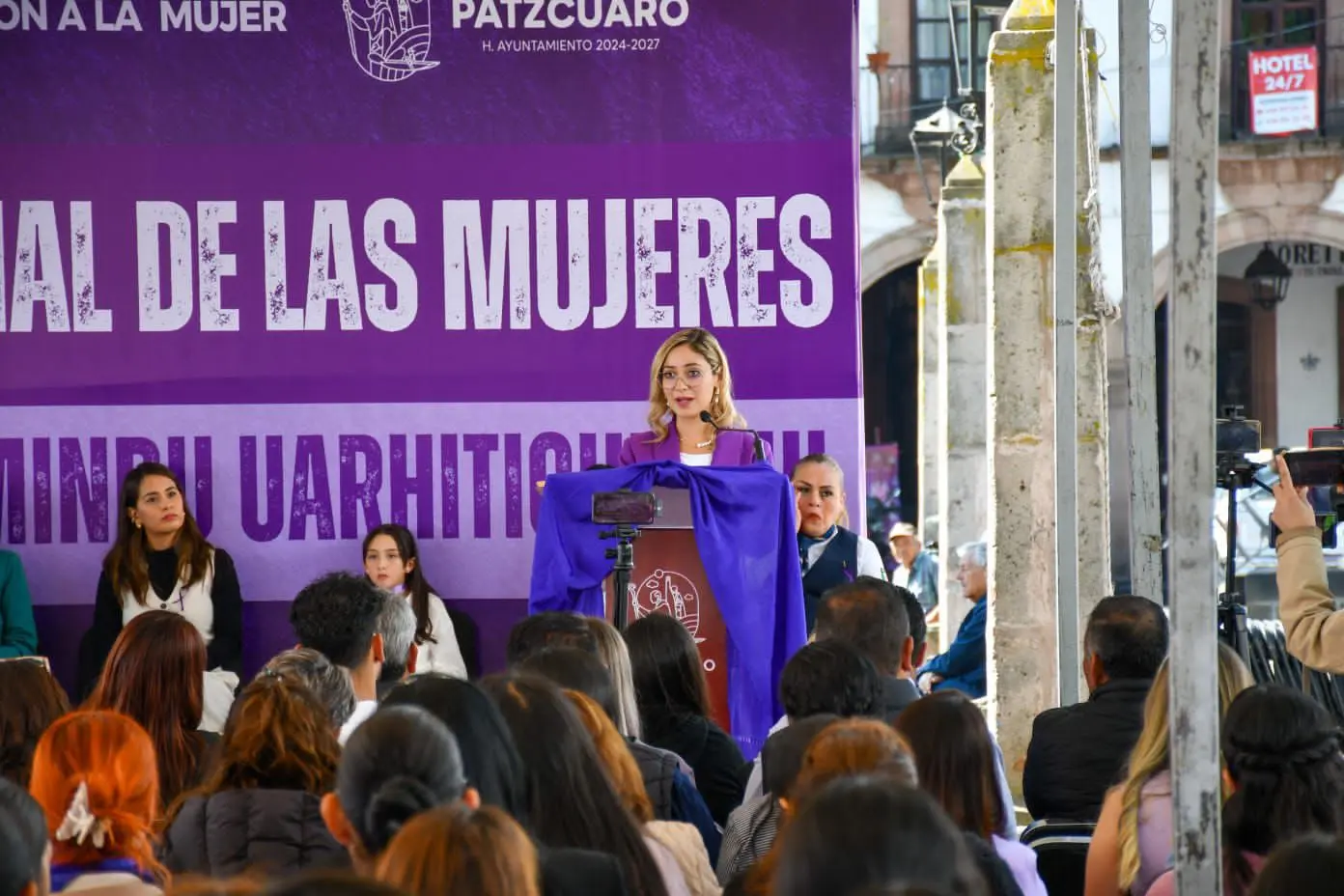 Andrea Rodríguez alza la voz por las mujeres de Pátzcuaro