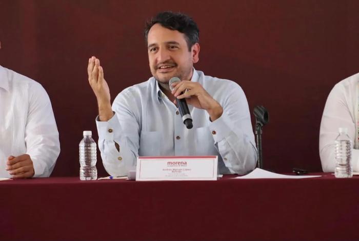 Andy López Beltrán desmiente amparo y denuncia campaña de desprestigio