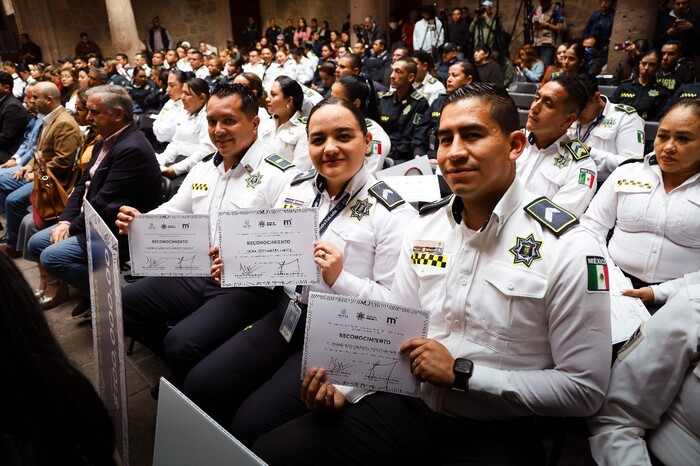 Anuncia Alfonso aumento salarial a Policías de Morelia