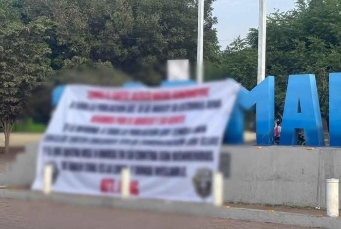 Aparecen narcomantas atribuidas al CJNG en Tepalcatepec, Michoacán