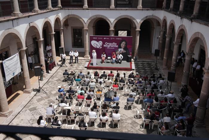 Apoyo directo a familias migrantes, entrega de tarjetas Finabien en Michoacán: Semigrante