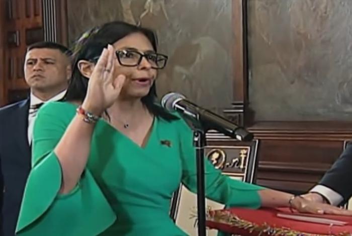 'Aquí nadie se entregó, aquí hubo combate', afirma Delcy Rodríguez sobre ataque para detener a Maduro