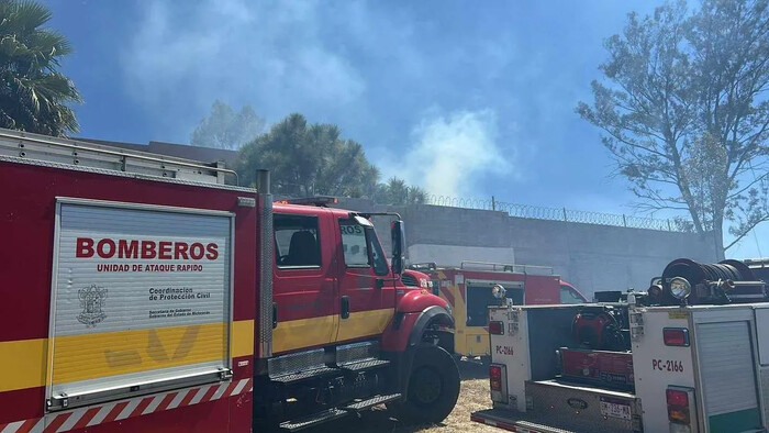 Arde casa en San José del Cerrito, Morelia