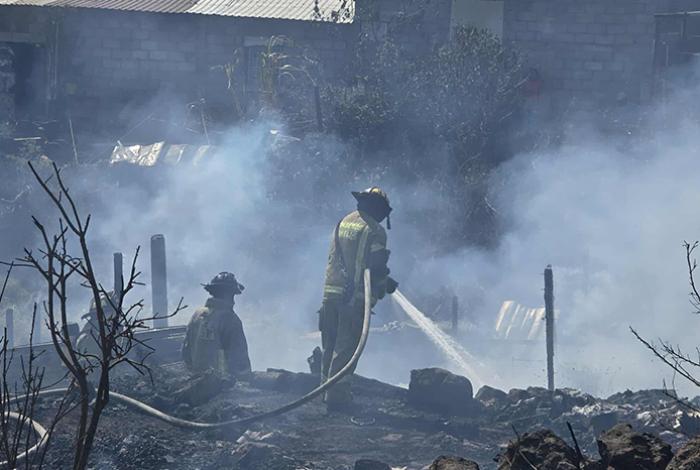 Arden 3 viviendas cerca de Ciudad Jardín; un perrito murió calcinado