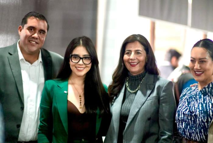 Ario tendrá nuevo bachillerato tecnológico para brindar más oportunidades educativas a jóvenes