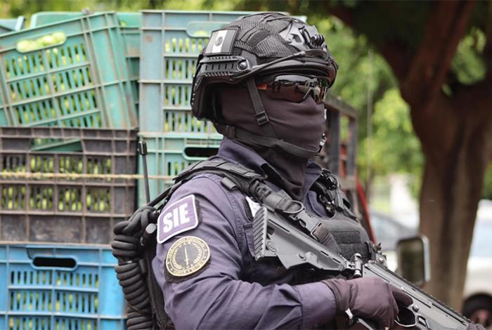 Arranca Estrategia Nacional contra la Extorsión en tianguis limonero de Apatzingán