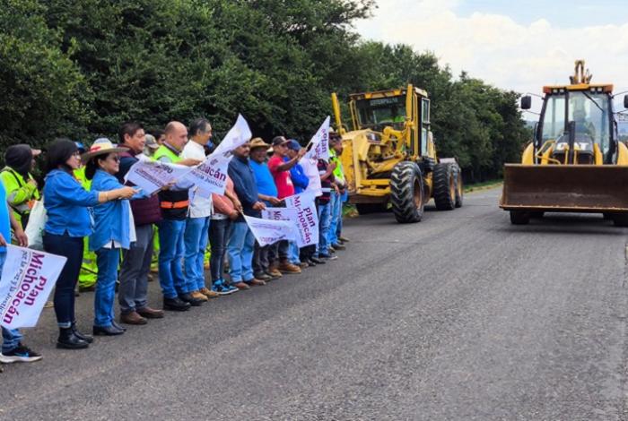 Arranca mejora carretera Pichátaro-San Juan Tumbio, con beneficio para 11 comunidades purépechas