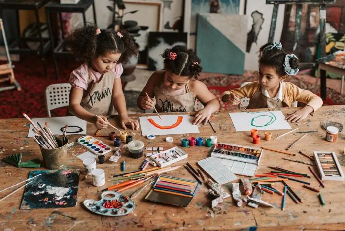 Arte seguro para niñas, una apuesta de futuro de Metamórficas Violeta