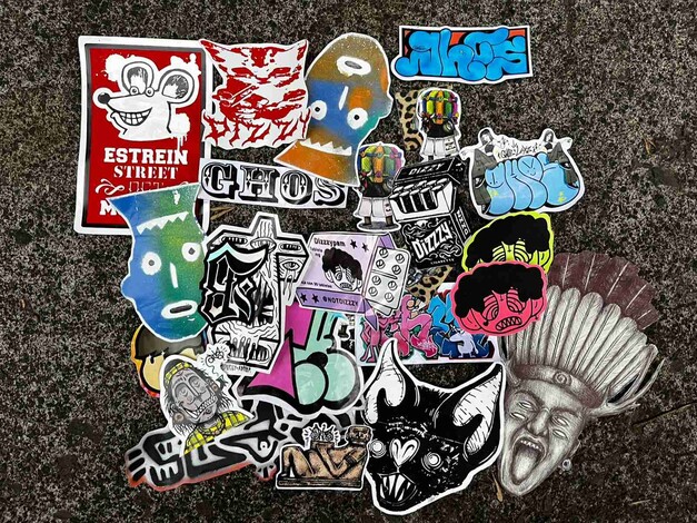 Arte urbano: stickers y estampas como modo de vida