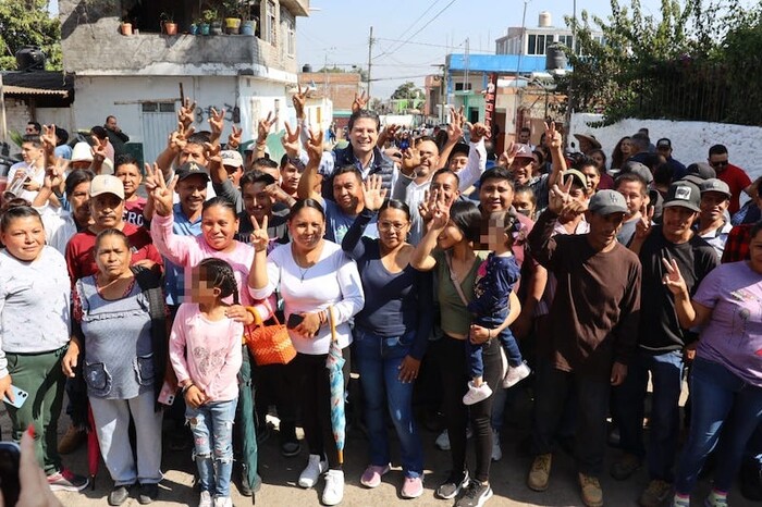 Artesanos de San Nicolás Obispo reciben con alegría a Alfonso Martínez