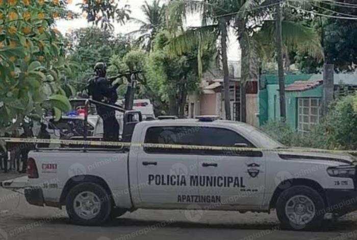 As3sinan a Ramón en una tienda de abarrotes, en Apatzingán