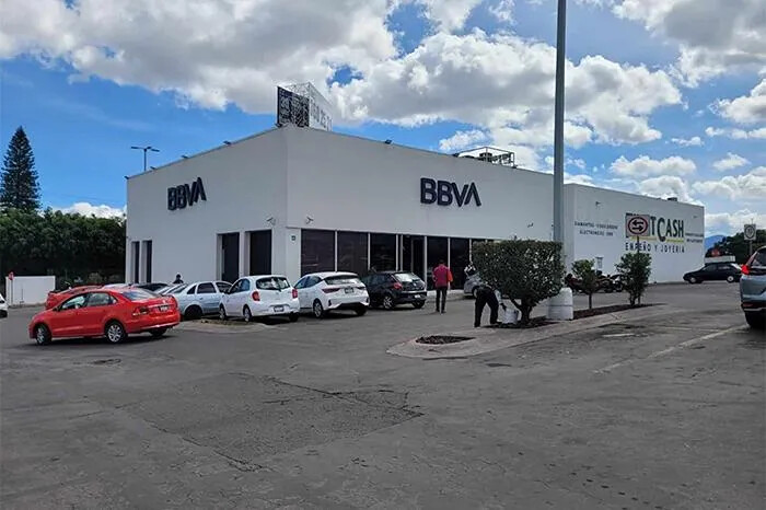 Asaltan a cuentahabiente de BBVA del Macroplaza Estadio, en Morelia