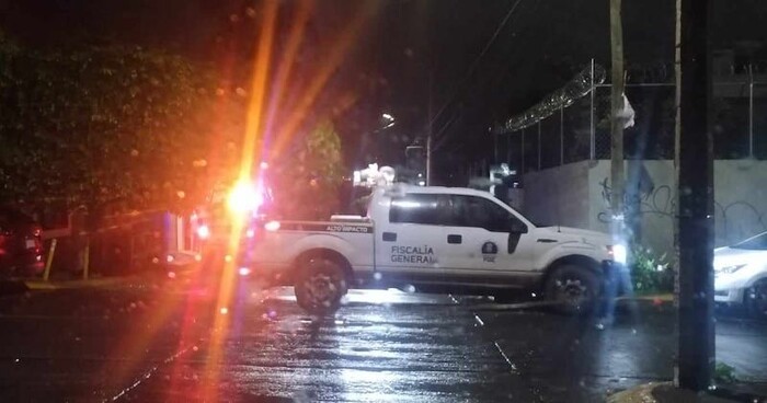 Asaltantes disparan al intentar robar auto a mujer en el sur de Morelia