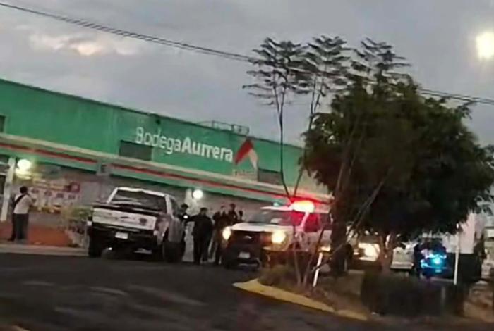 Asalto en Bodega Aurrera de Tarímbaro termina con presuntas ladronas lesionadas