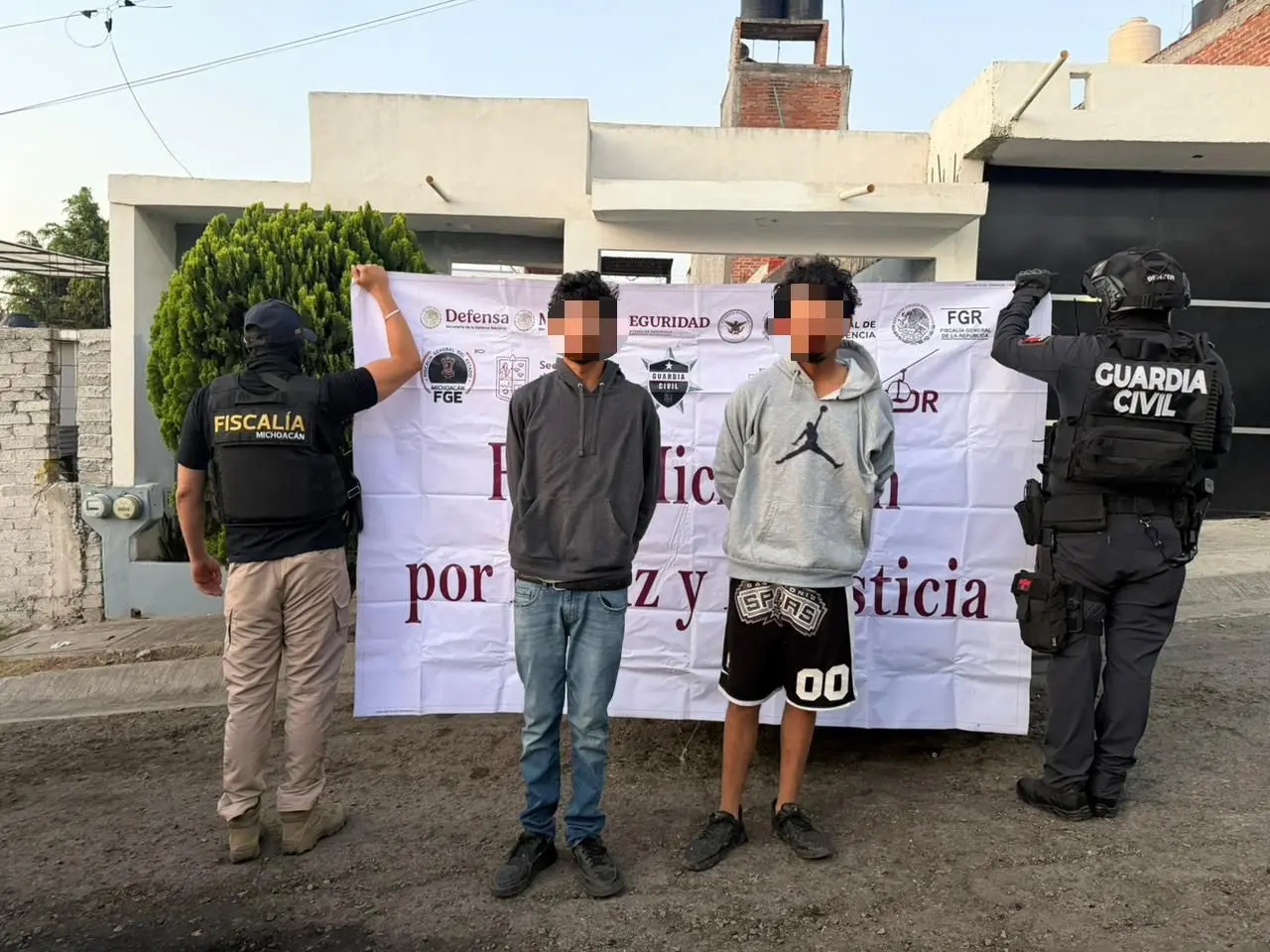 Aseguradas 3 personas, droga, armas y vehículos en región Morelia: SSP